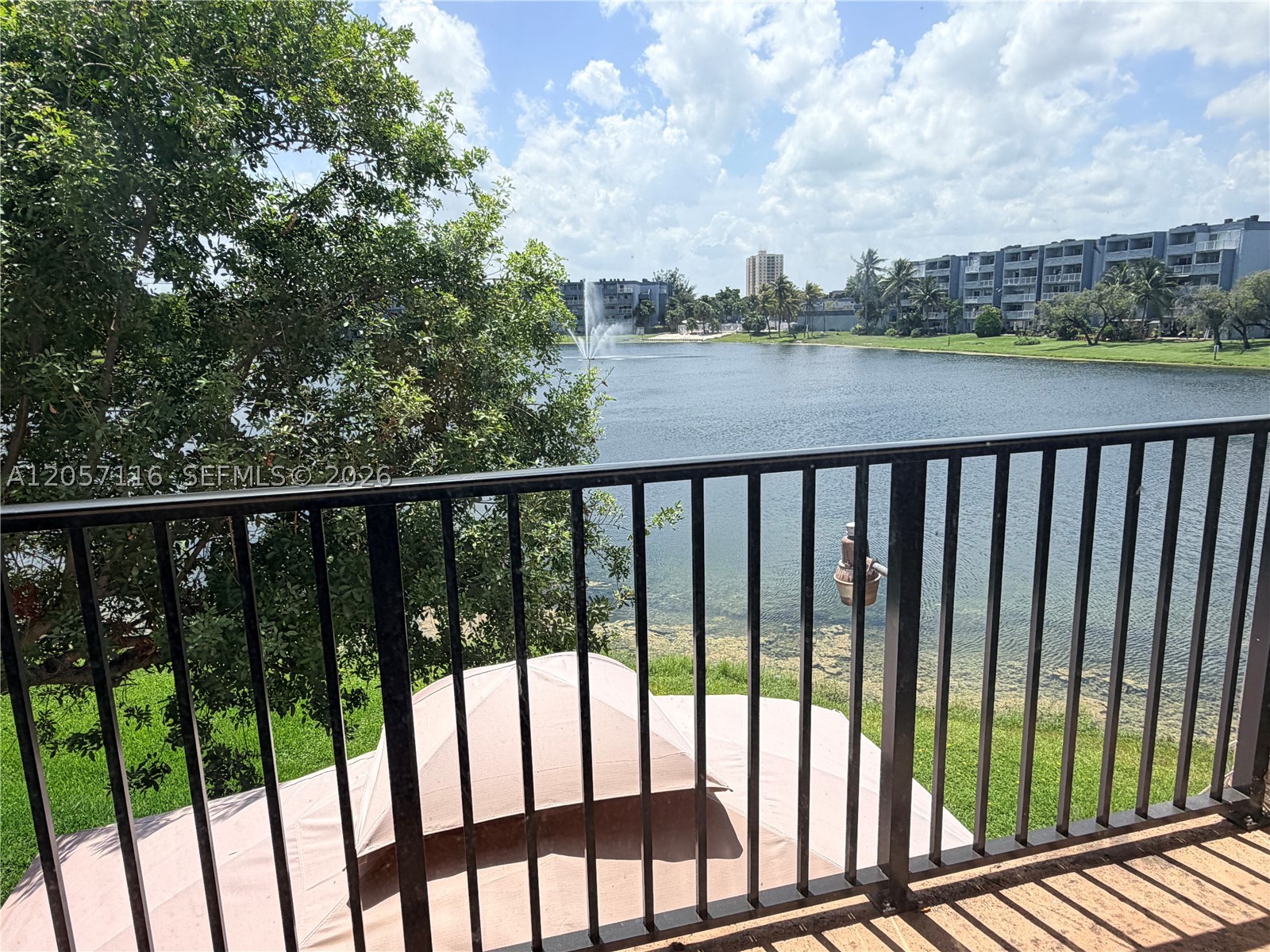 OAKVIEW CONDO NO 3 - Residential