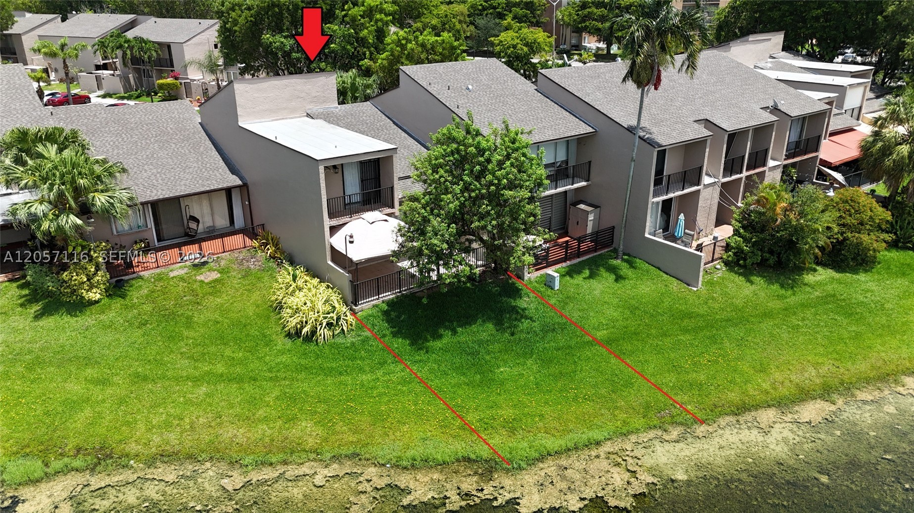 Beautiful lakefront 3BR/2.5BA townhouse in the heart of Fontainebleau! Features a spacious two-story layout with approximately 1,520 SF, open living and dining areas, a first-floor bedroom, private lake-view patio, and 2 assigned parking spaces. Community amenities include a pool and tennis courts. Prime location near FIU, Dolphin Mall, Miami International Airport, shopping, dining, and major highways. Move-in ready!