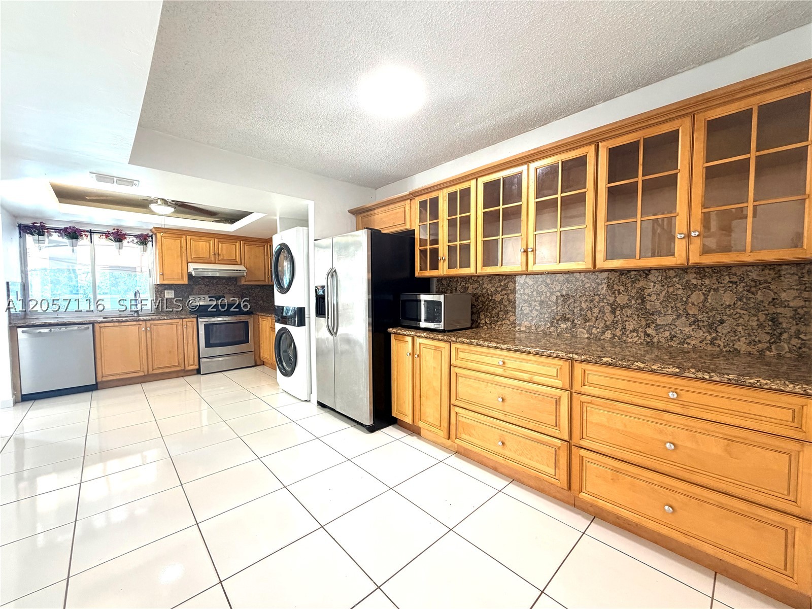 OAKVIEW CONDO NO 3 - Residential