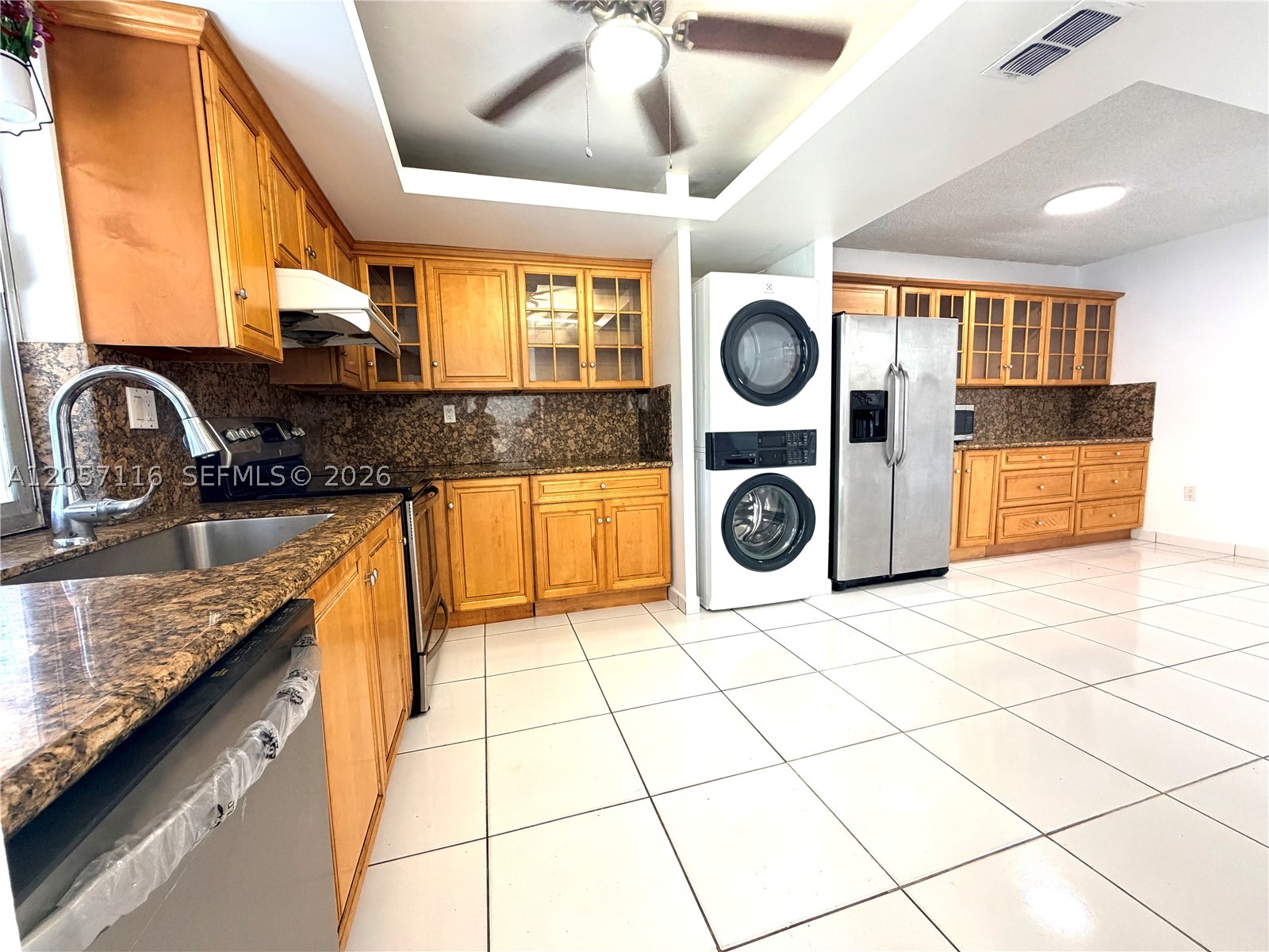 OAKVIEW CONDO NO 3 - Residential