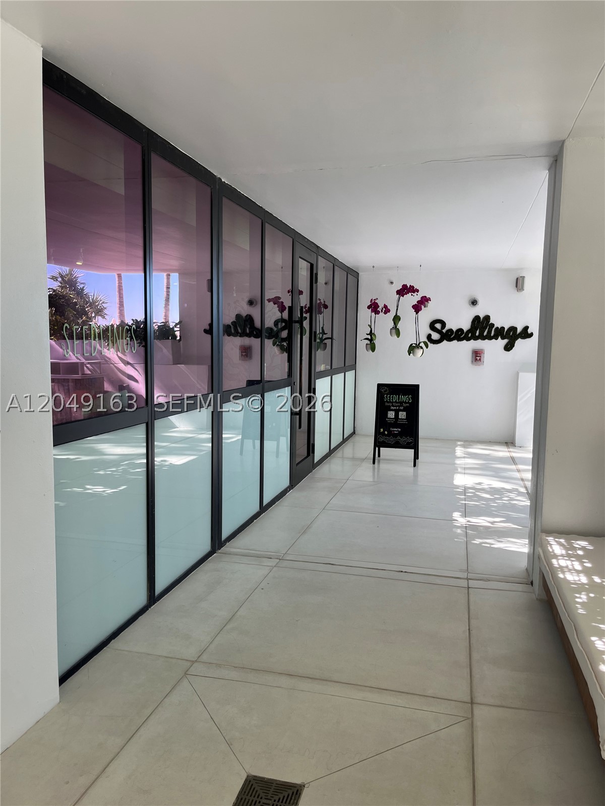 RONEY PALACE CONDO - Residential