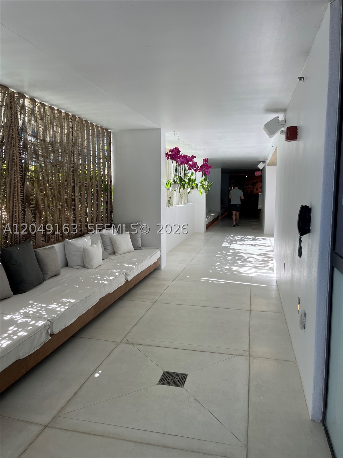 RONEY PALACE CONDO - Residential