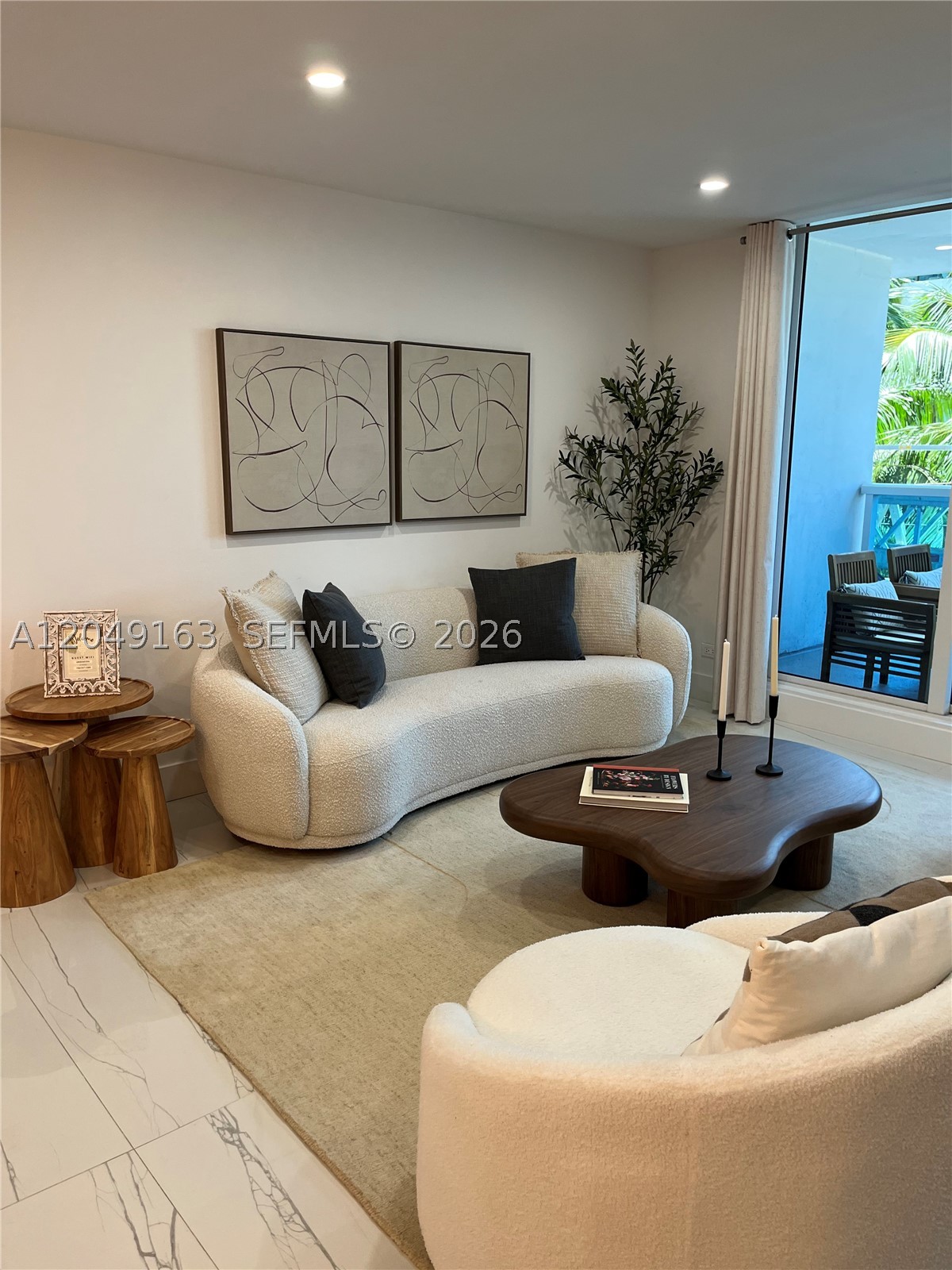 RONEY PALACE CONDO - Residential