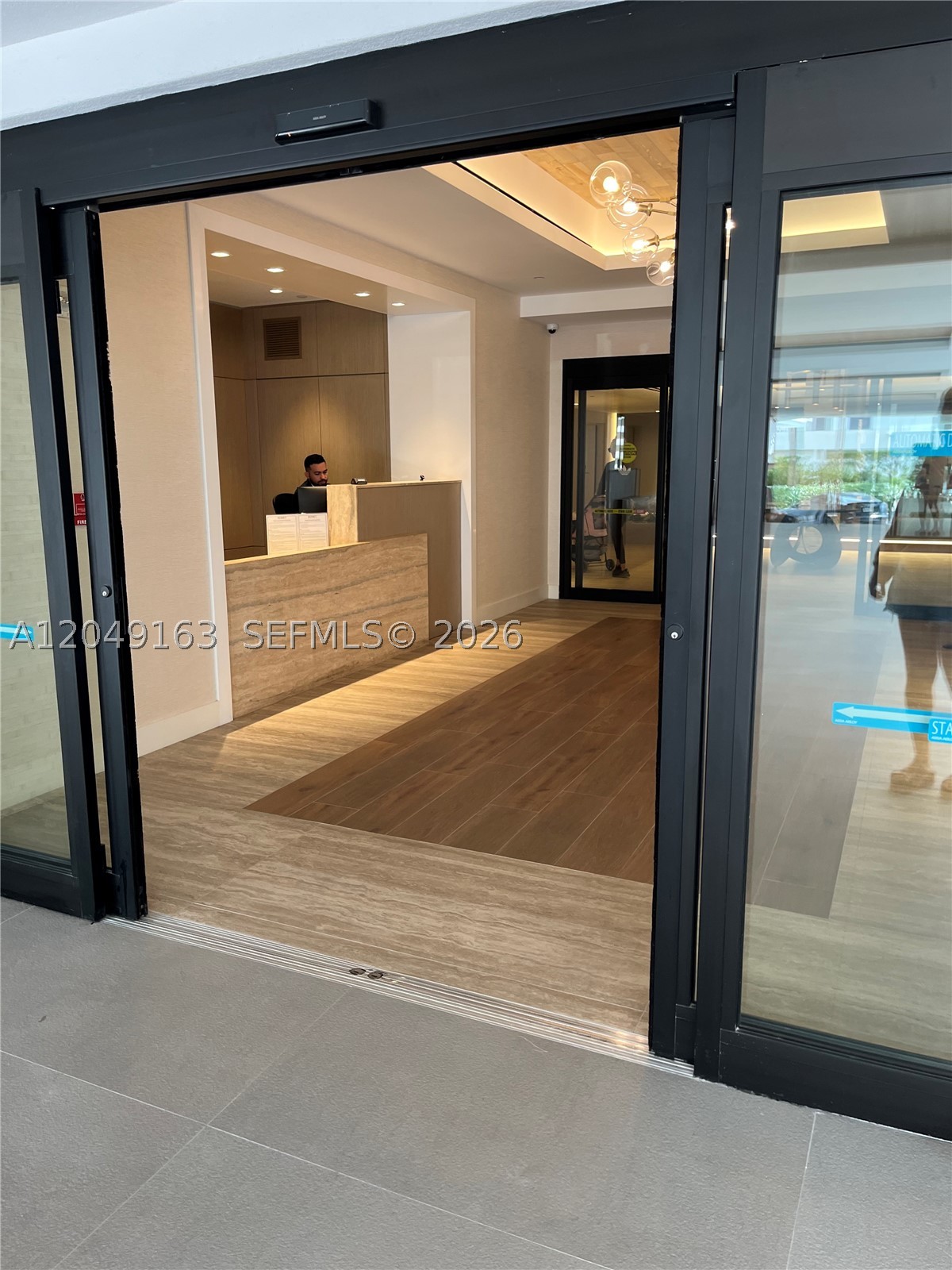 RONEY PALACE CONDO - Residential