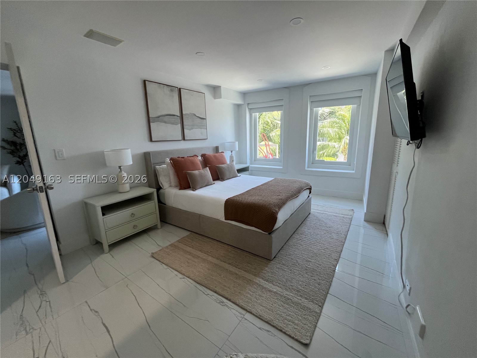 RONEY PALACE CONDO - Residential