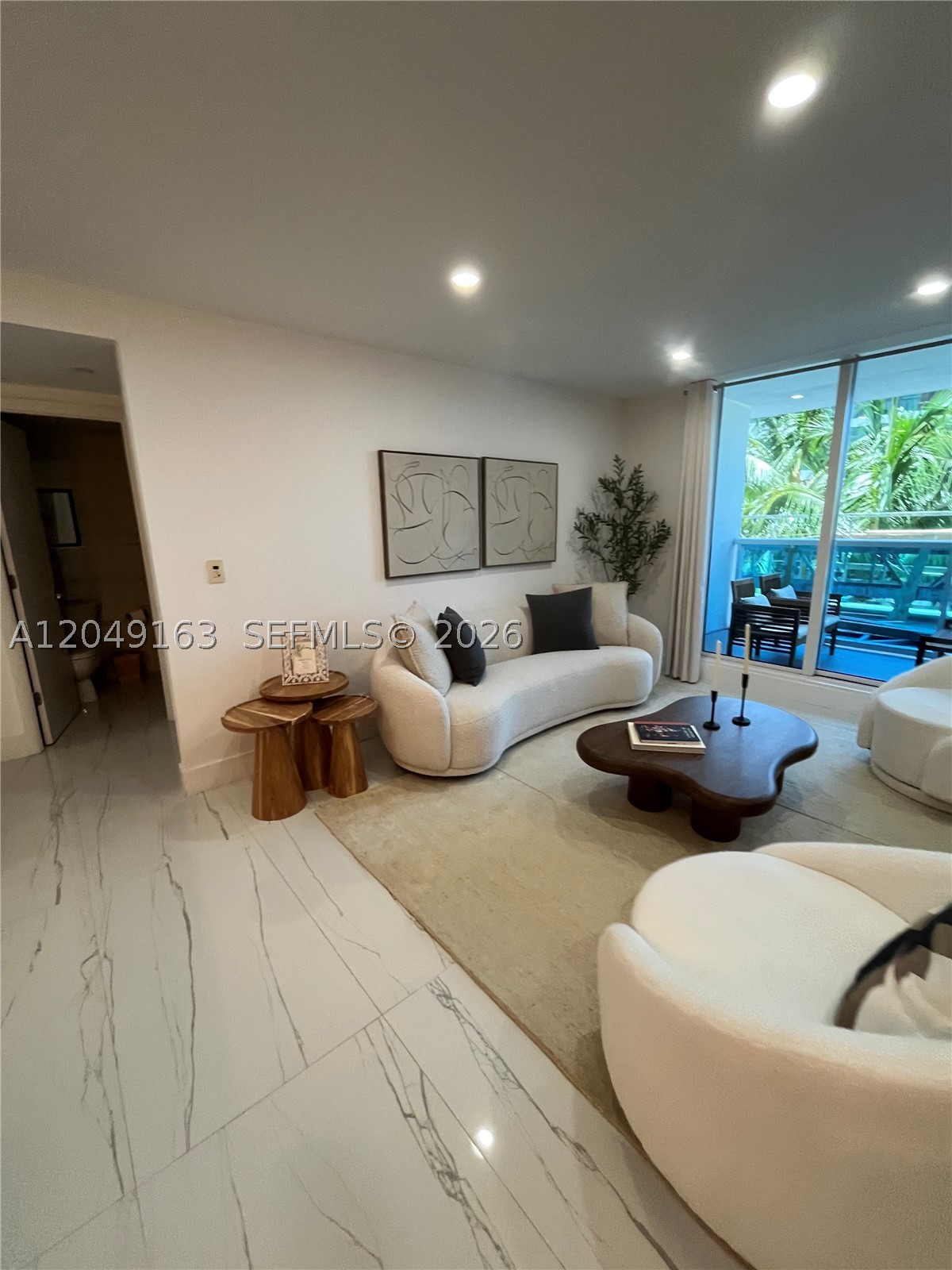 RONEY PALACE CONDO - Residential