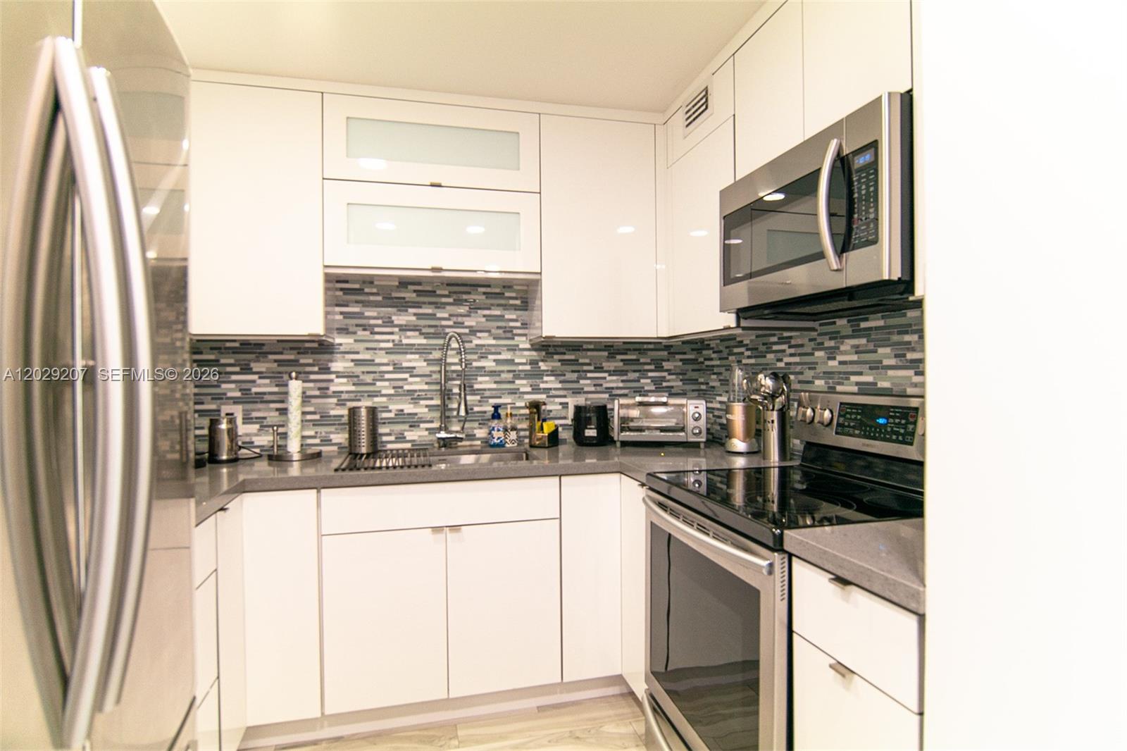 DORSET HOUSE CONDO - Residential