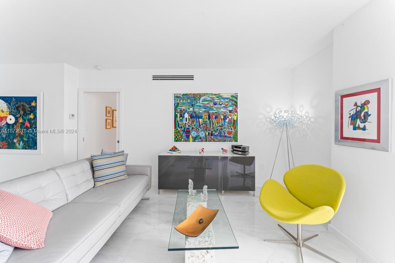 NINE ISLAND AVENUE CONDO - Residential