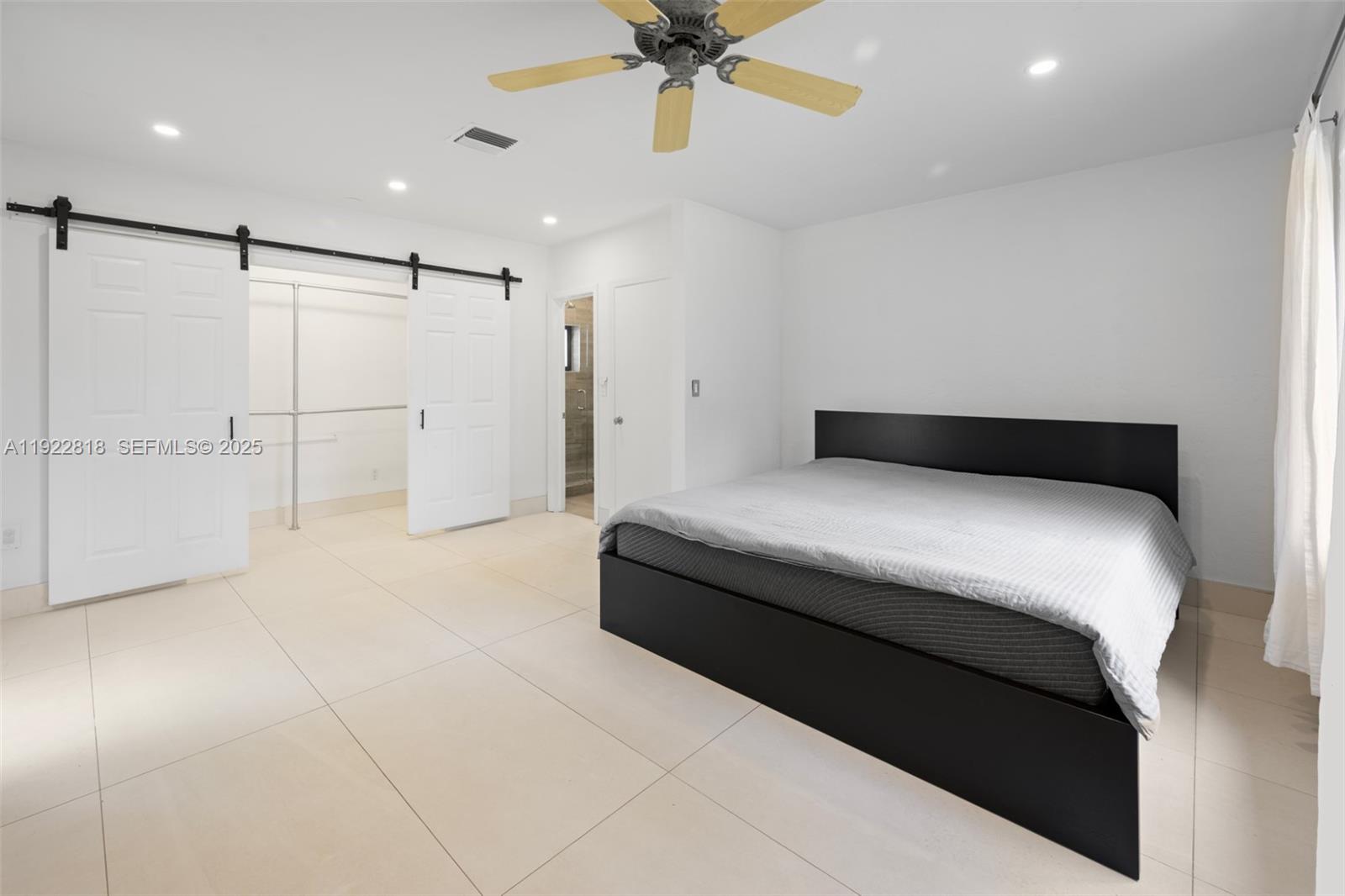 SUN RAY SUB - Residential Lease