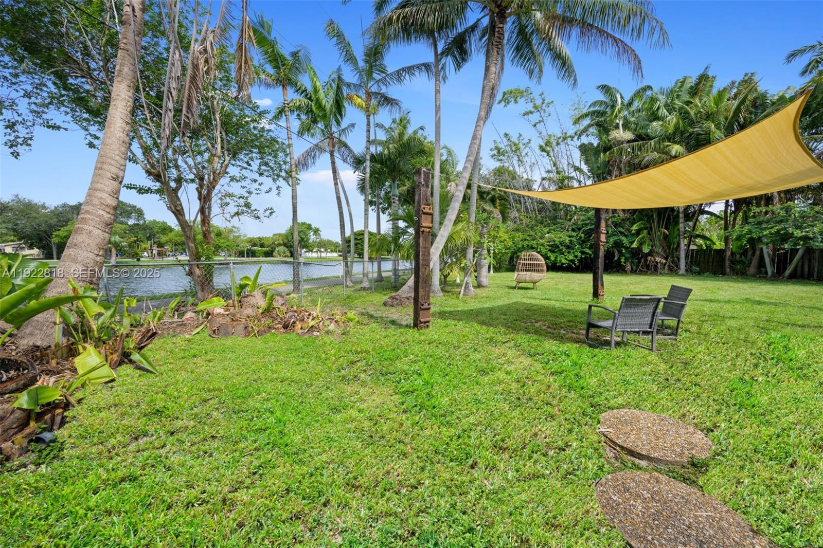 SUN RAY SUB - Residential Lease
