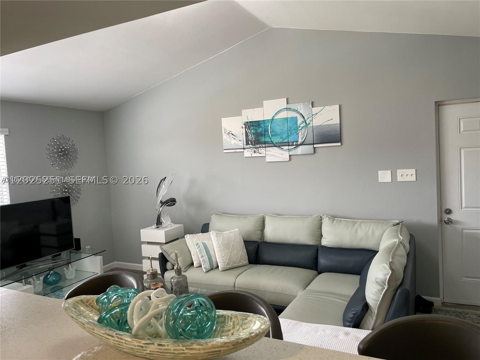 HAMMOCKS TRAILS CONDO - Residential Lease
