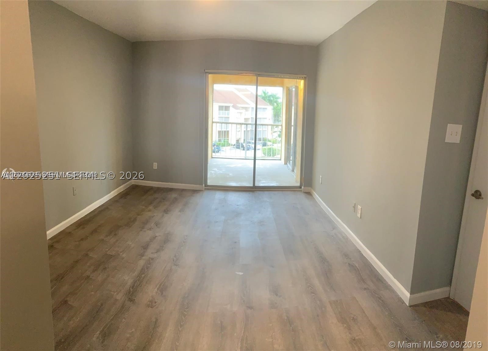 HAMMOCKS TRAILS CONDO - Residential Lease