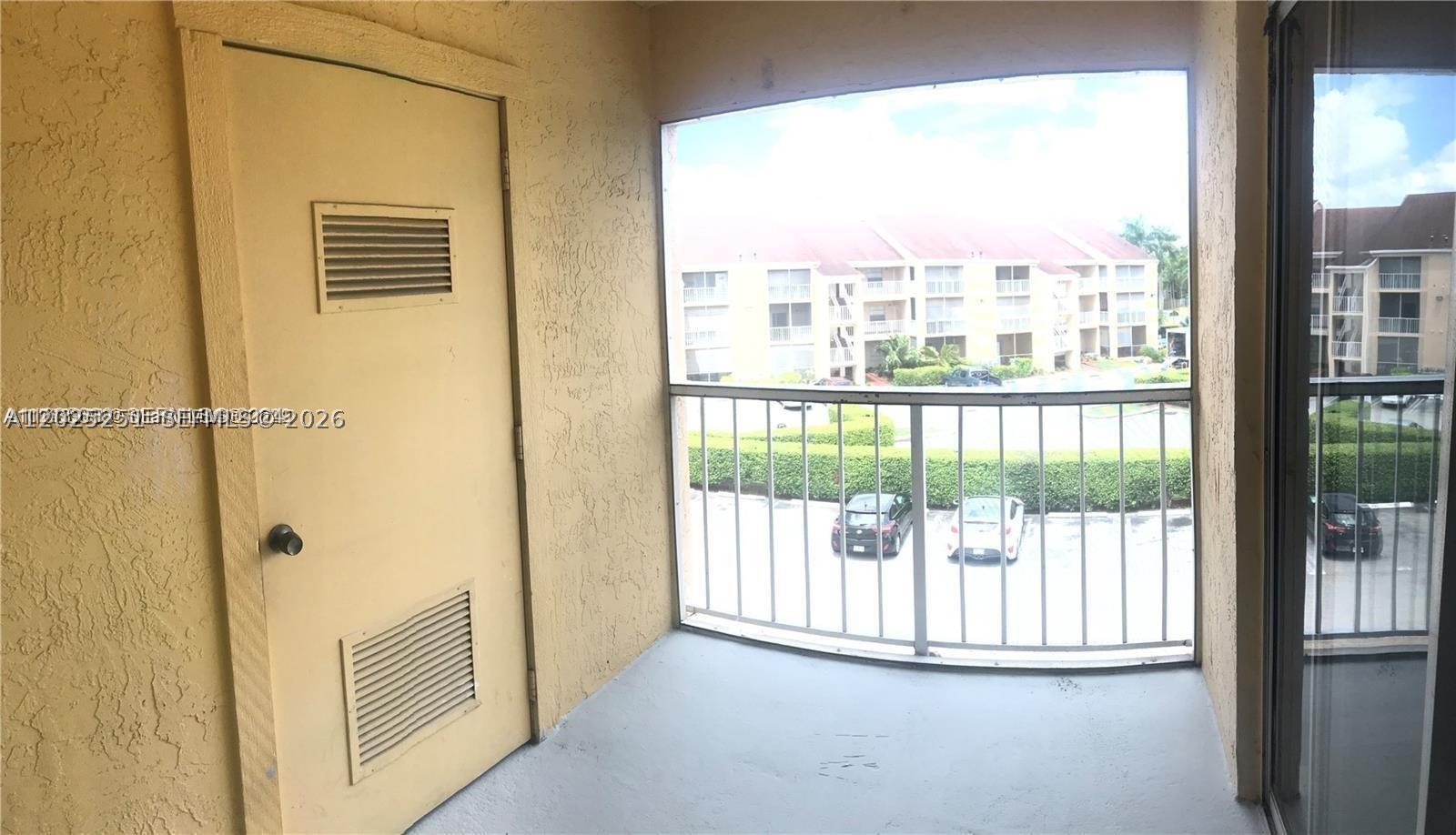 HAMMOCKS TRAILS CONDO - Residential Lease