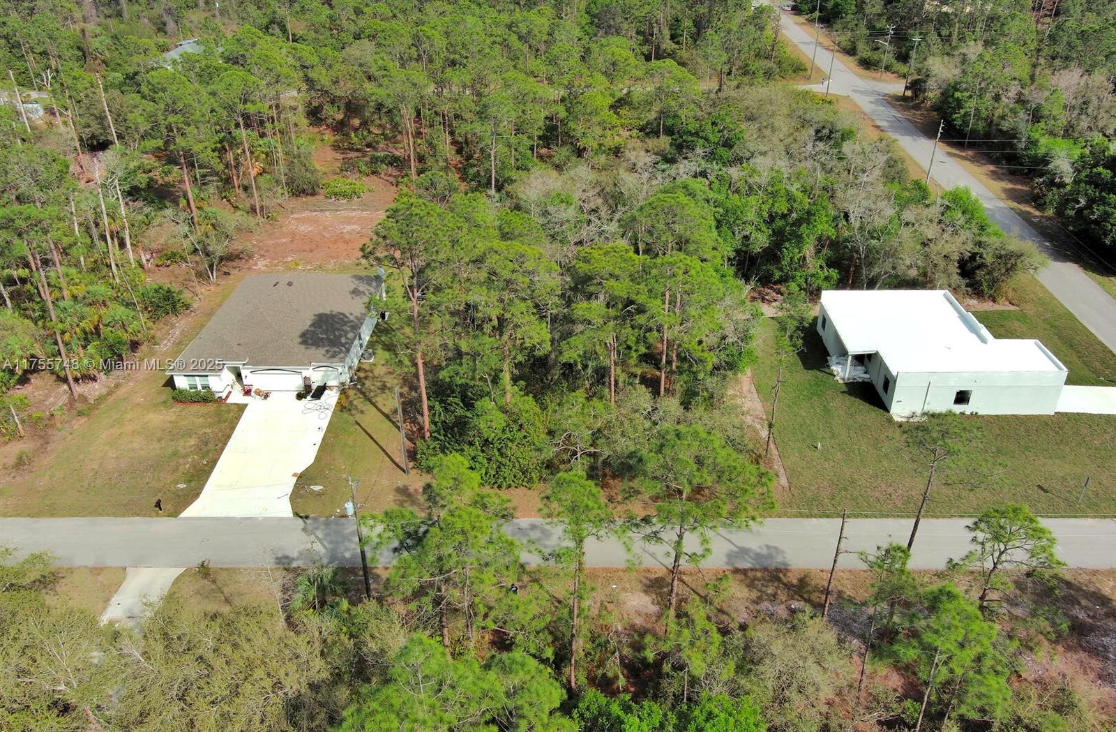 LEHIGH ACRES - Land