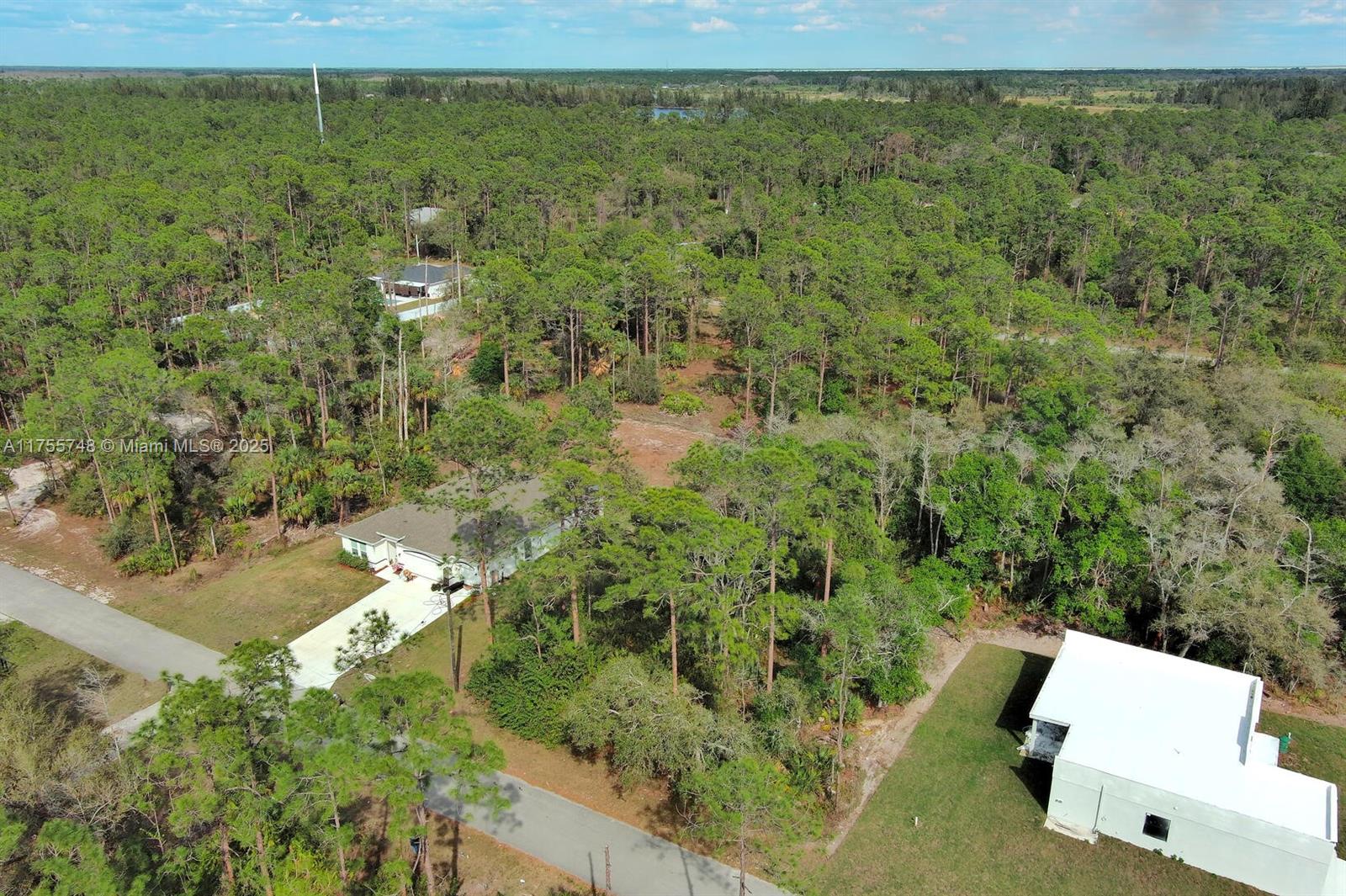 LEHIGH ACRES - Land