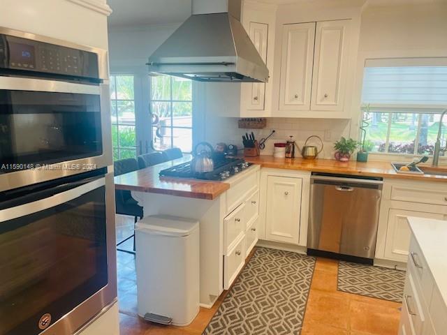 MEADOWVIEW PART 1 - Residential Lease