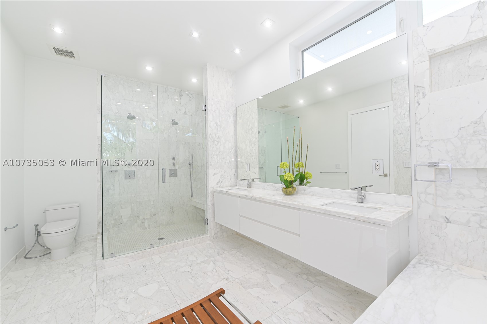 ISLE OF NORMANDY MIAMI VI - Residential
