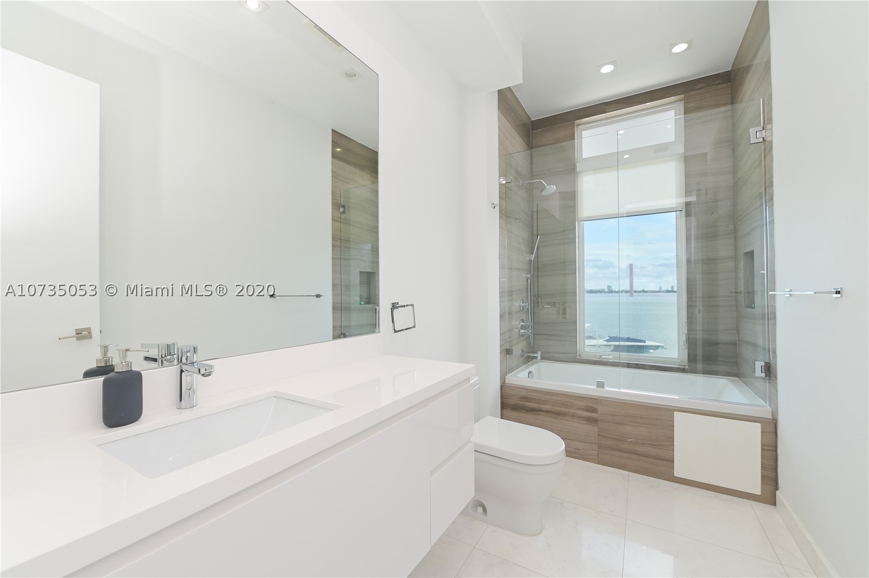 ISLE OF NORMANDY MIAMI VI - Residential