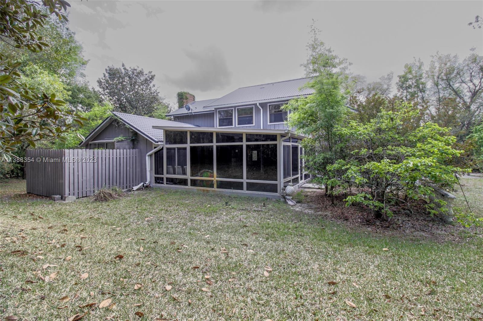 FAIRVIEW ESTATES - Residential