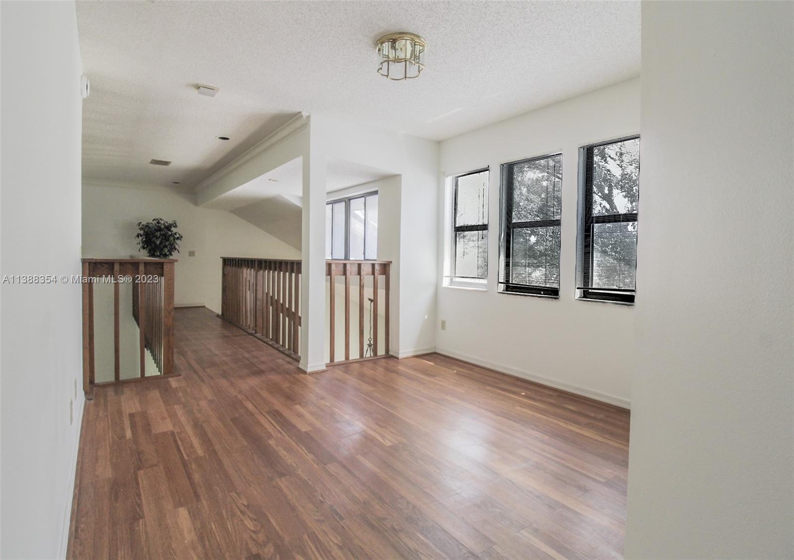 FAIRVIEW ESTATES - Residential
