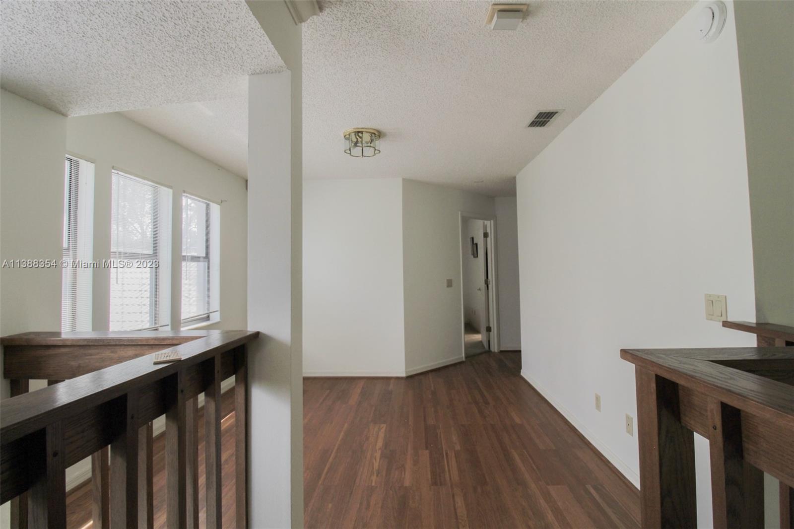 FAIRVIEW ESTATES - Residential