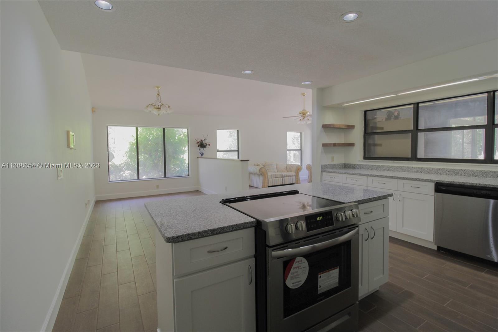 FAIRVIEW ESTATES - Residential