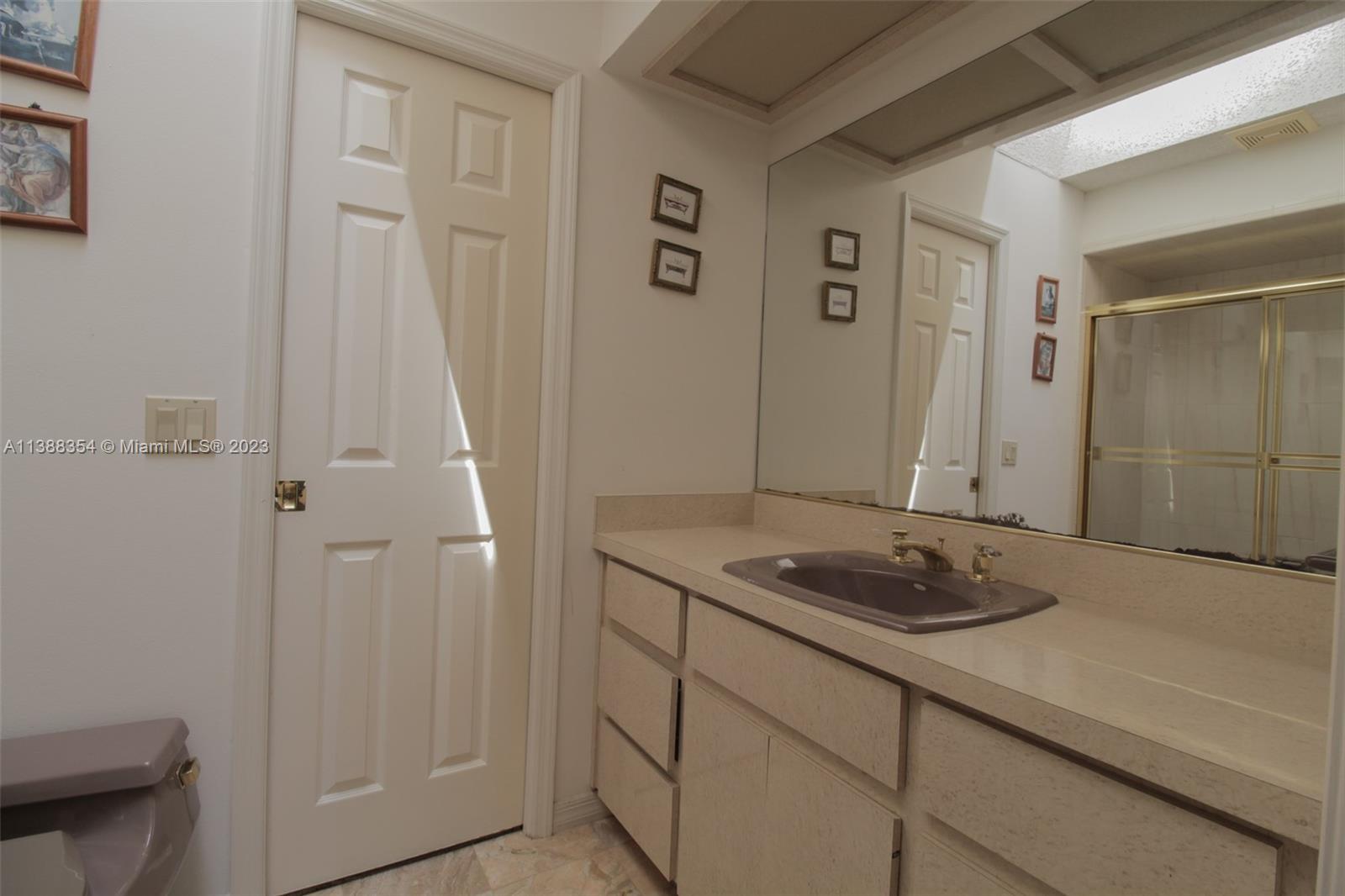 FAIRVIEW ESTATES - Residential