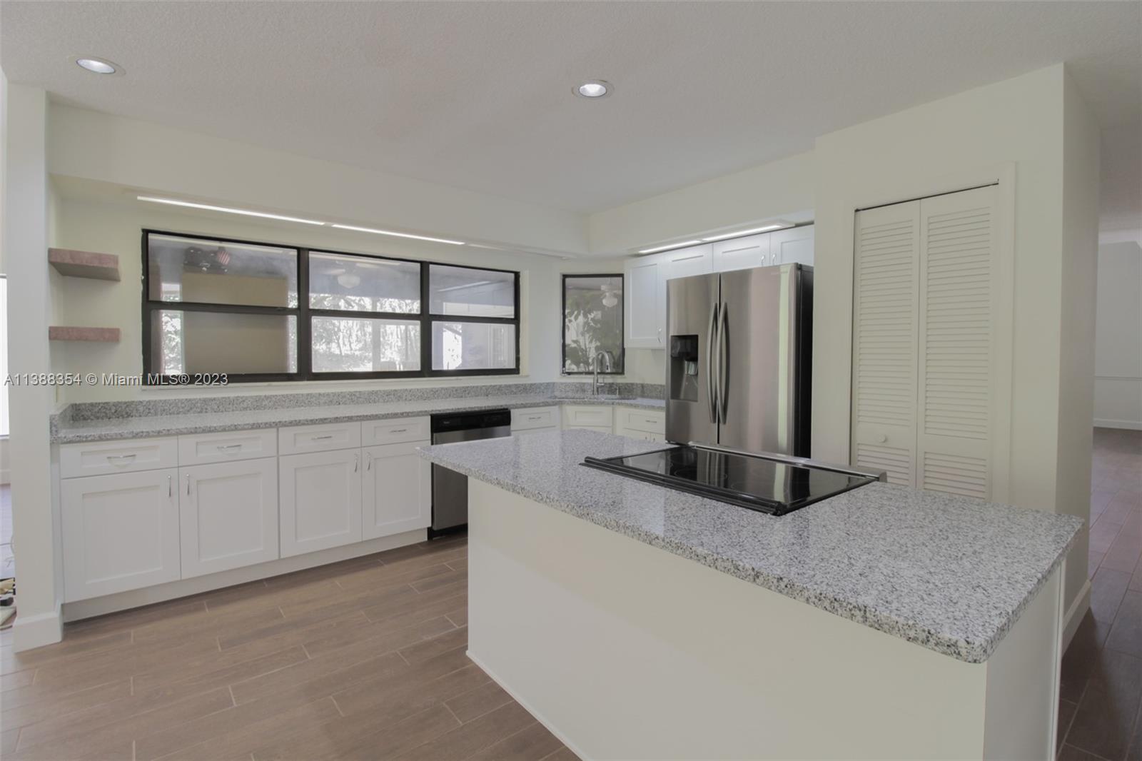 FAIRVIEW ESTATES - Residential