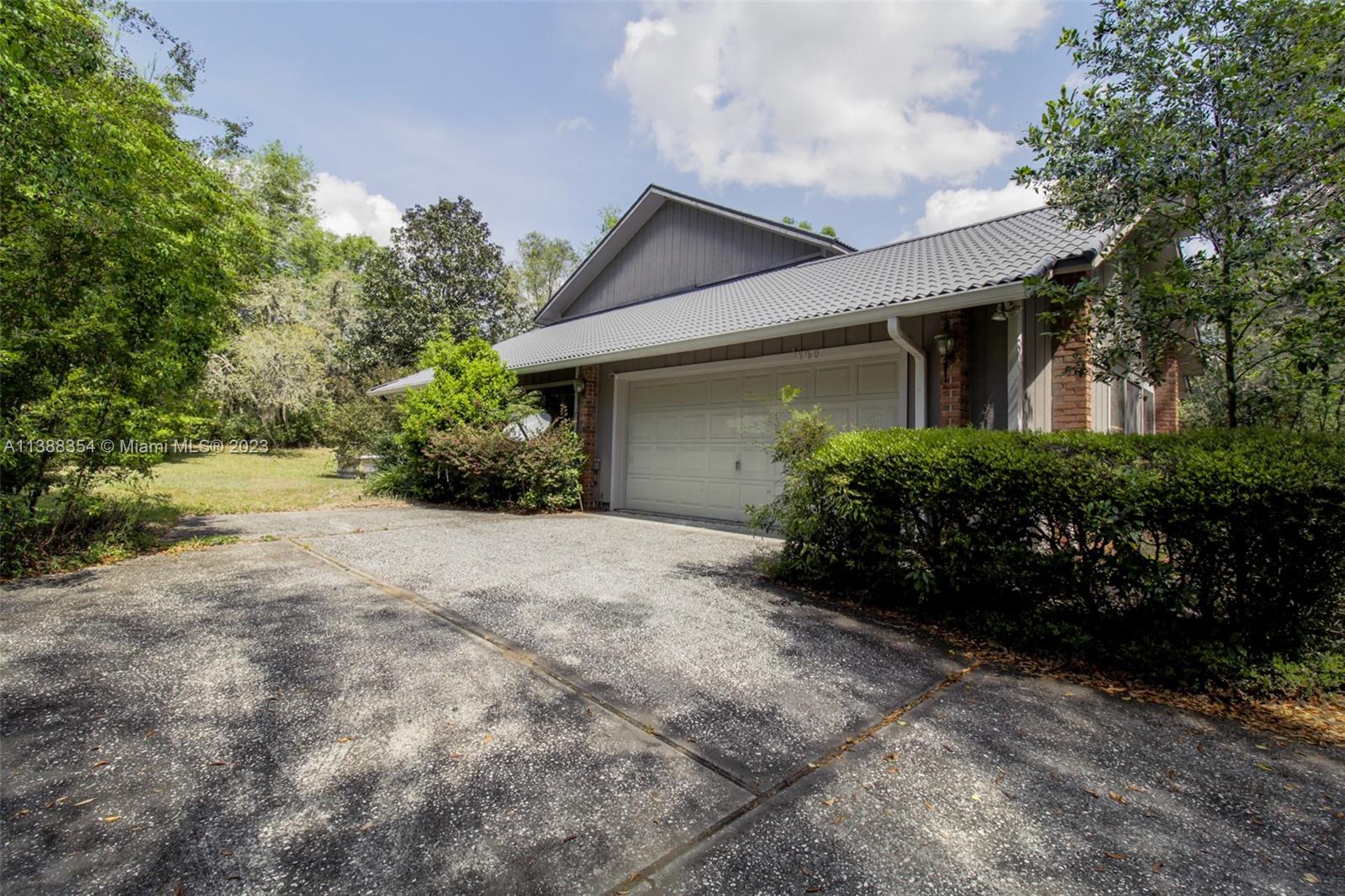 FAIRVIEW ESTATES - Residential
