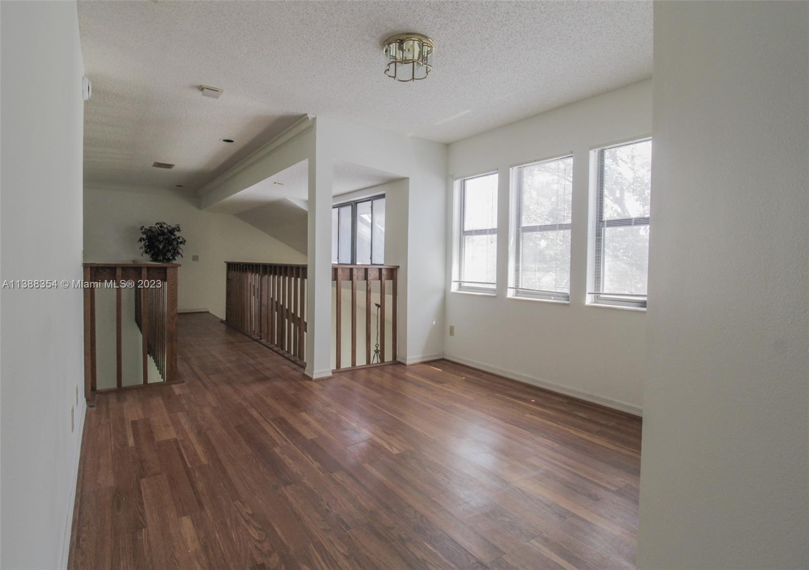 FAIRVIEW ESTATES - Residential