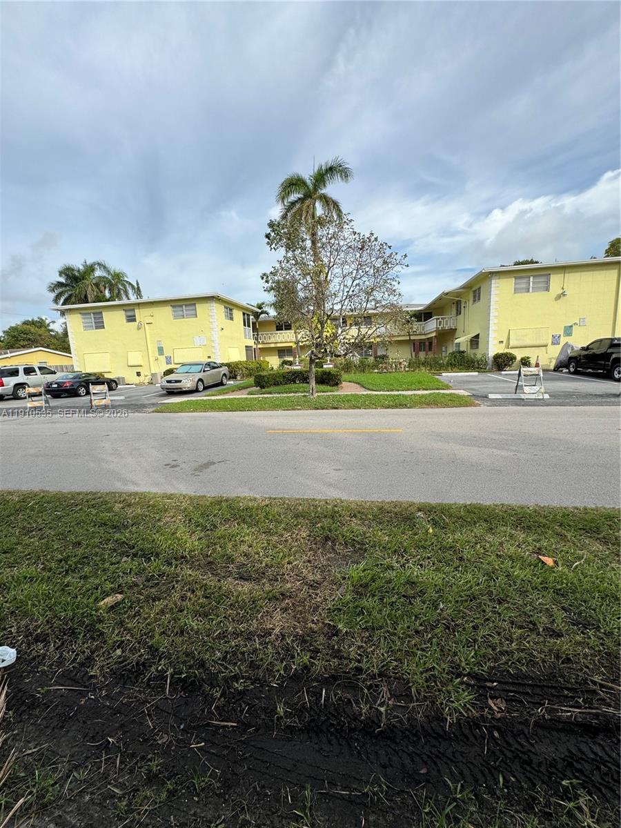 WESTCHESTER ARMS CO-OP - Residential