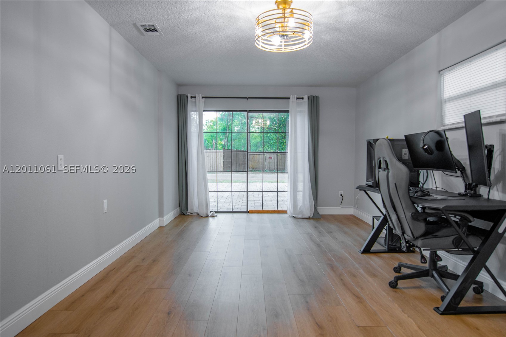 LITTLE LAKE PARK - Residential