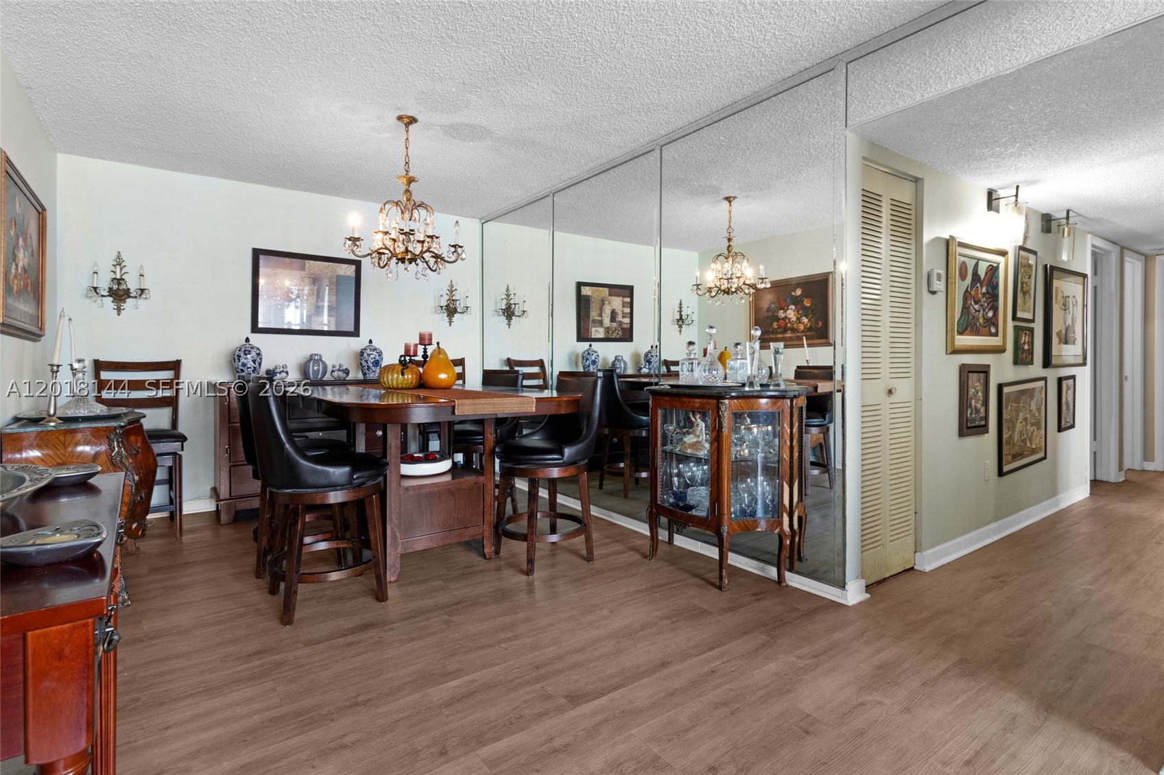 SOVEREIGNS CONDO - Residential