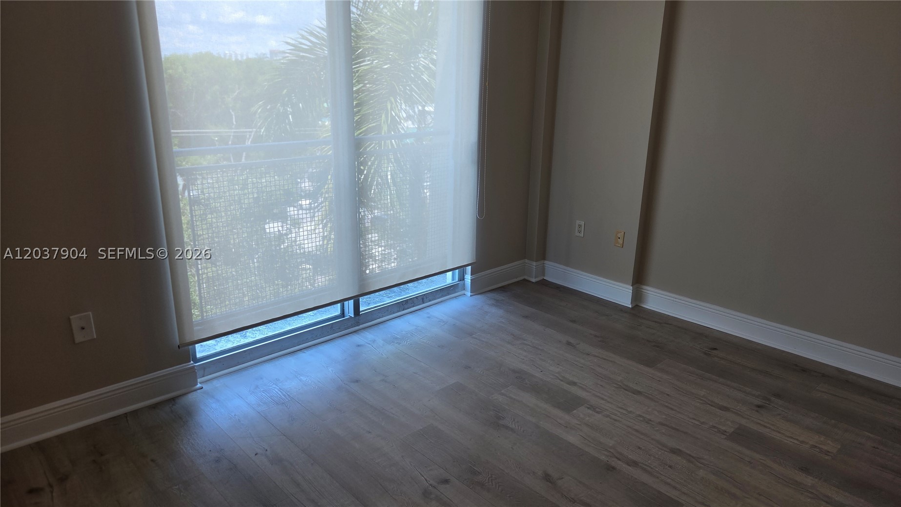 South Two Seven Lofts Con - Residential Lease