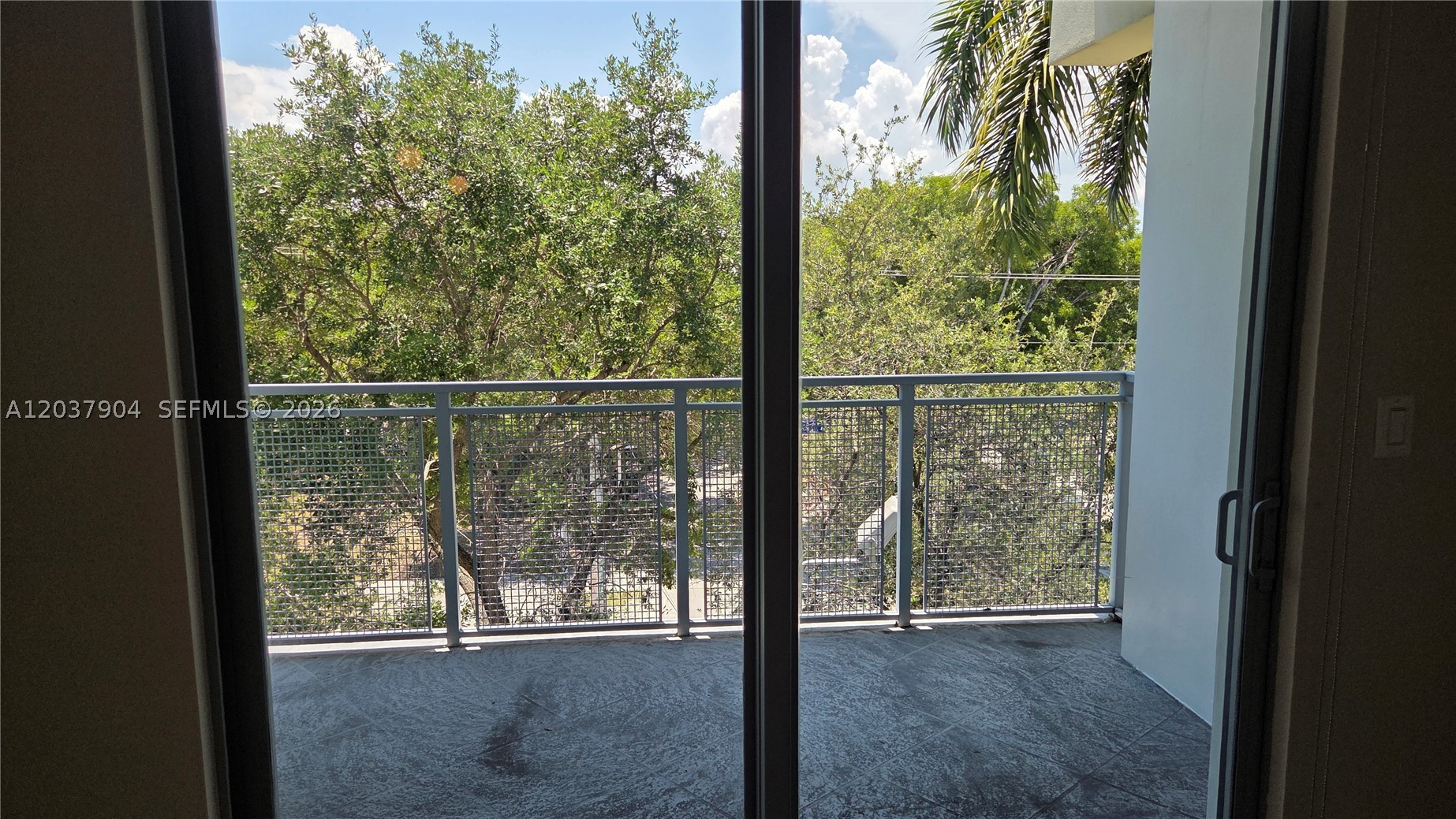 South Two Seven Lofts Con - Residential Lease