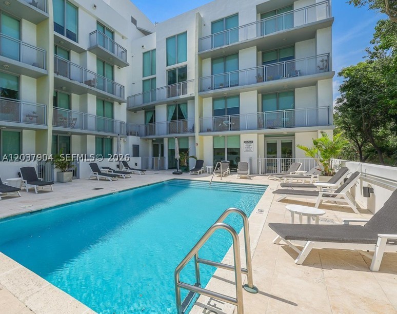 South Two Seven Lofts Con - Residential Lease