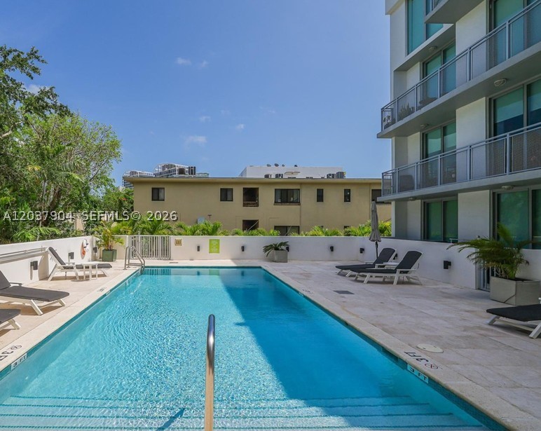 South Two Seven Lofts Con - Residential Lease