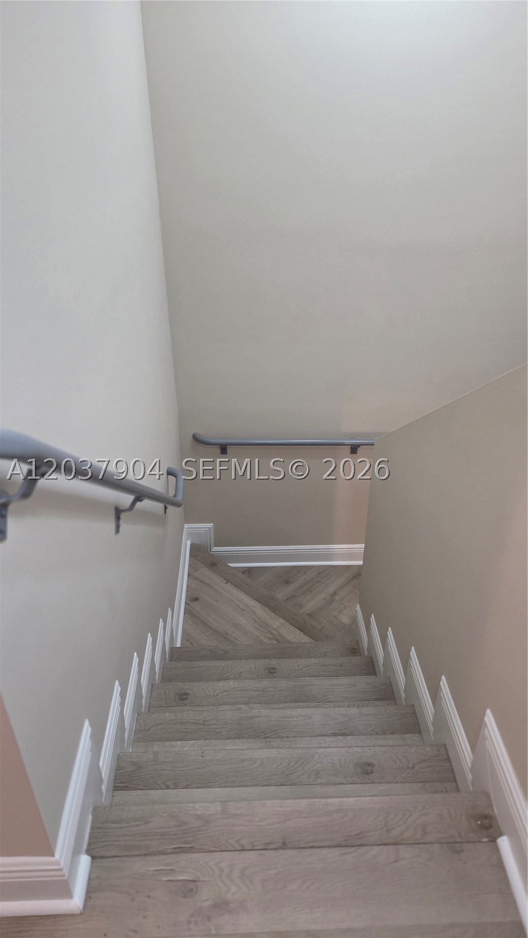 South Two Seven Lofts Con - Residential Lease
