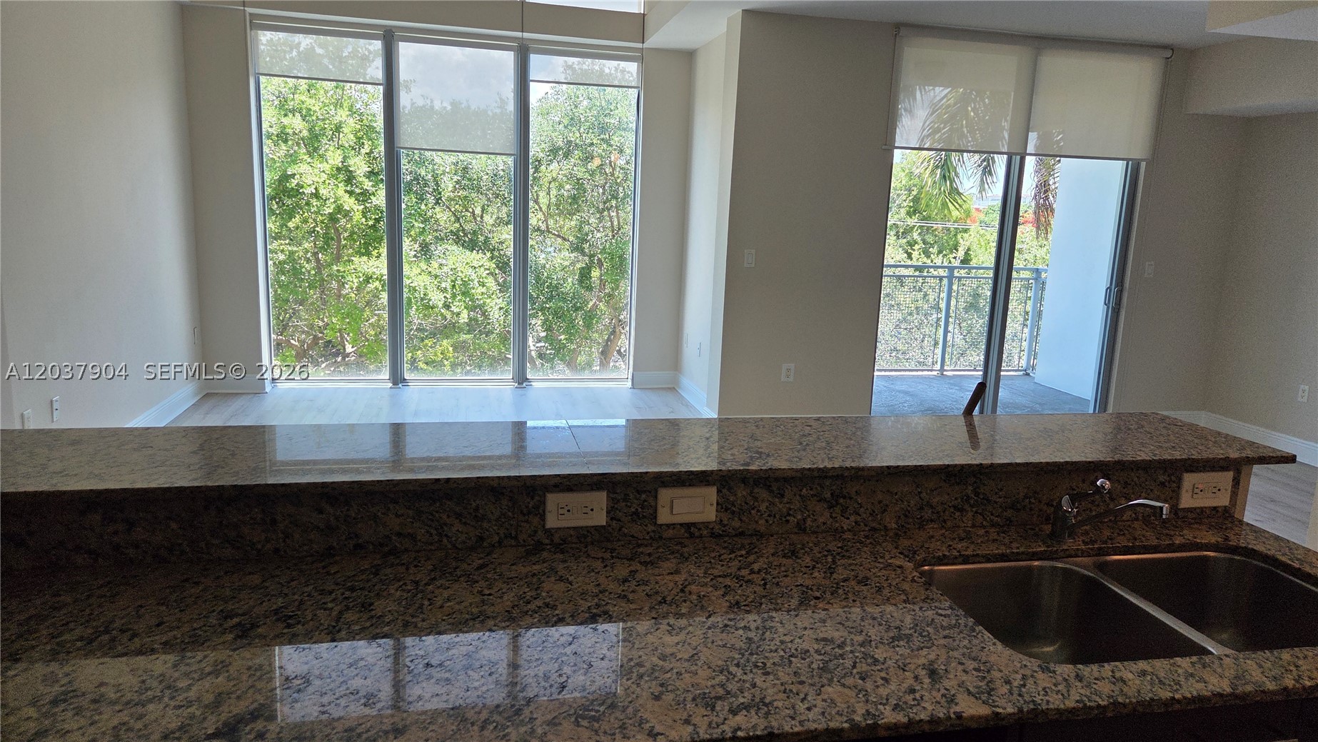 South Two Seven Lofts Con - Residential Lease