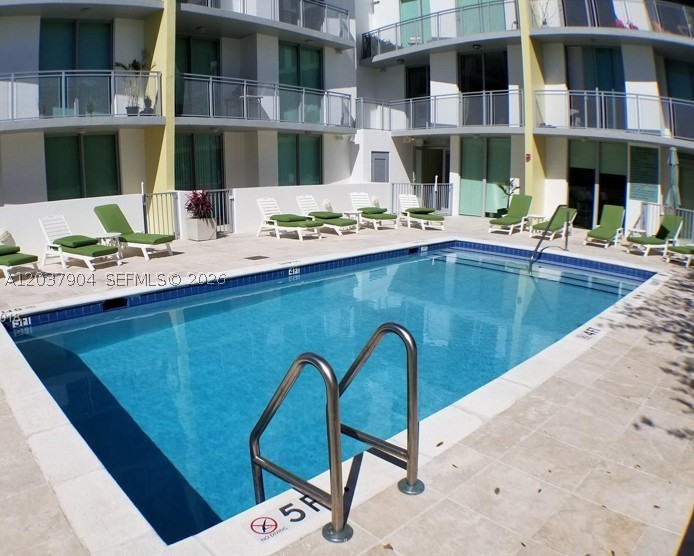 South Two Seven Lofts Con - Residential Lease
