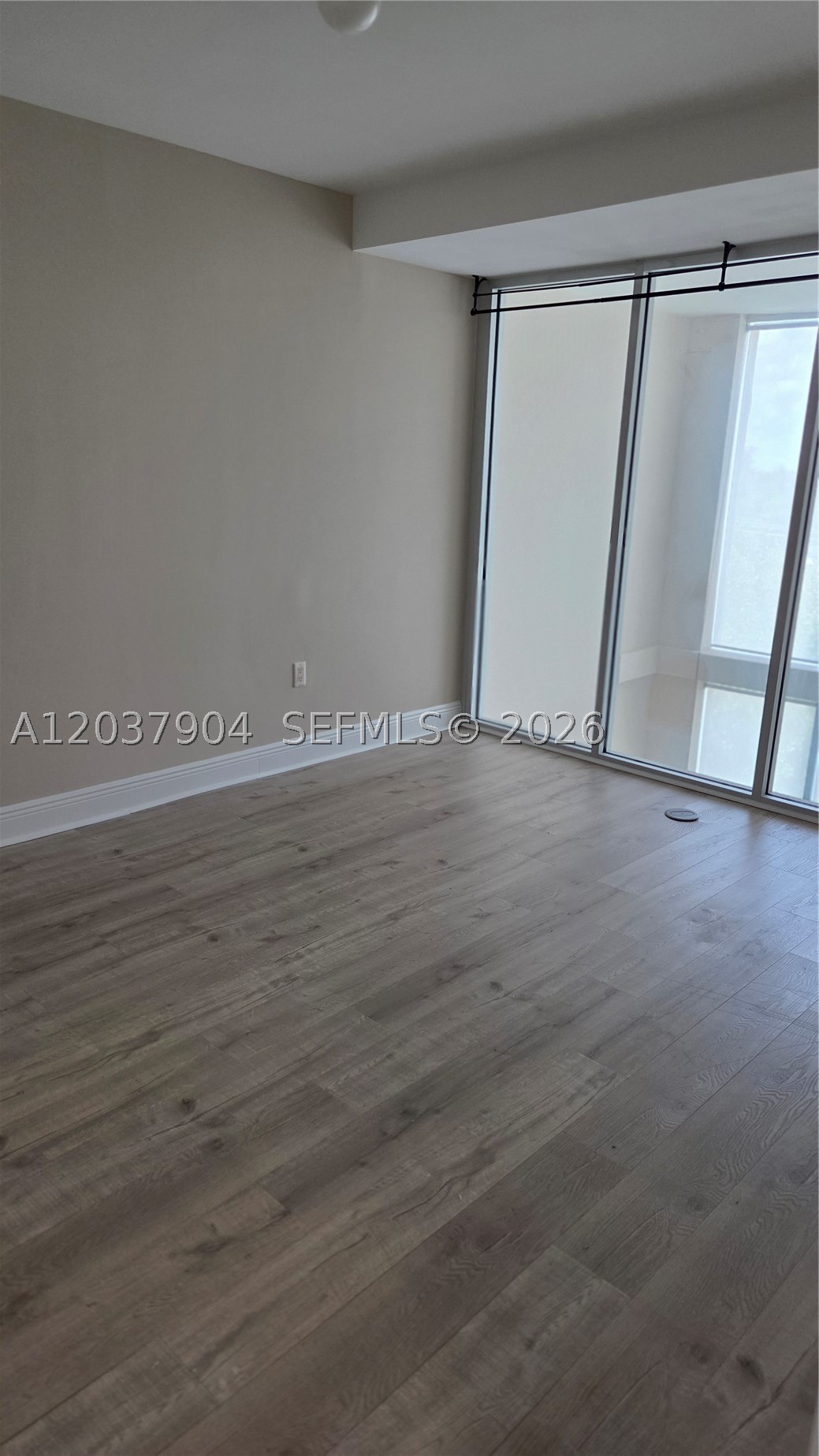 South Two Seven Lofts Con - Residential Lease