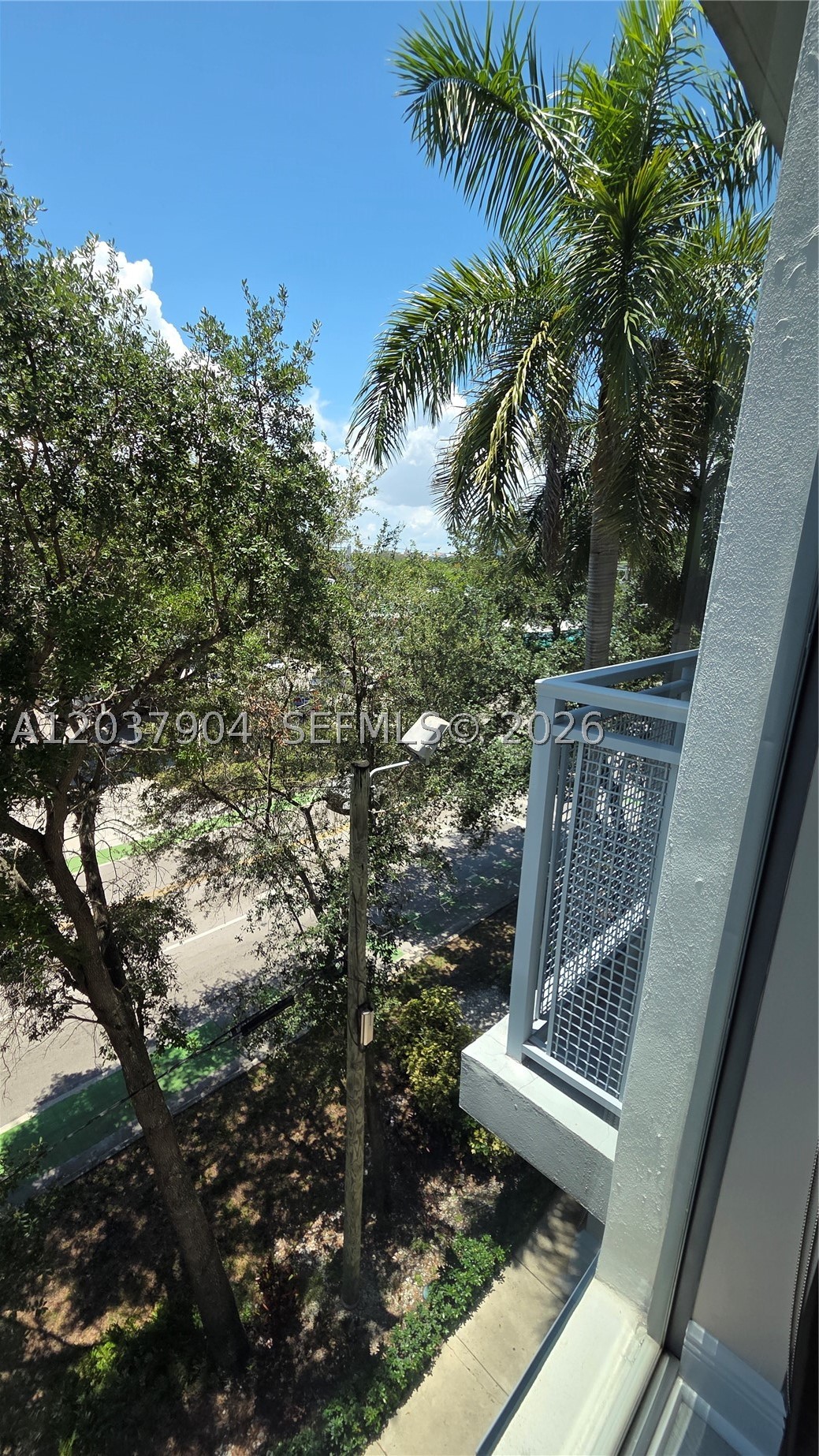 South Two Seven Lofts Con - Residential Lease