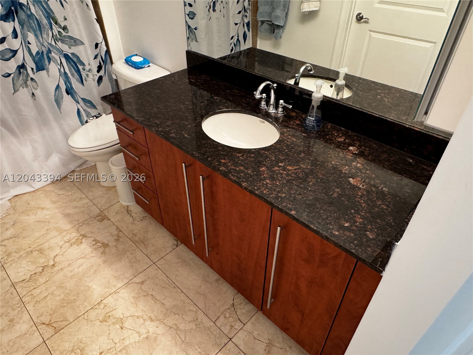 TOSCANO CONDO - Residential