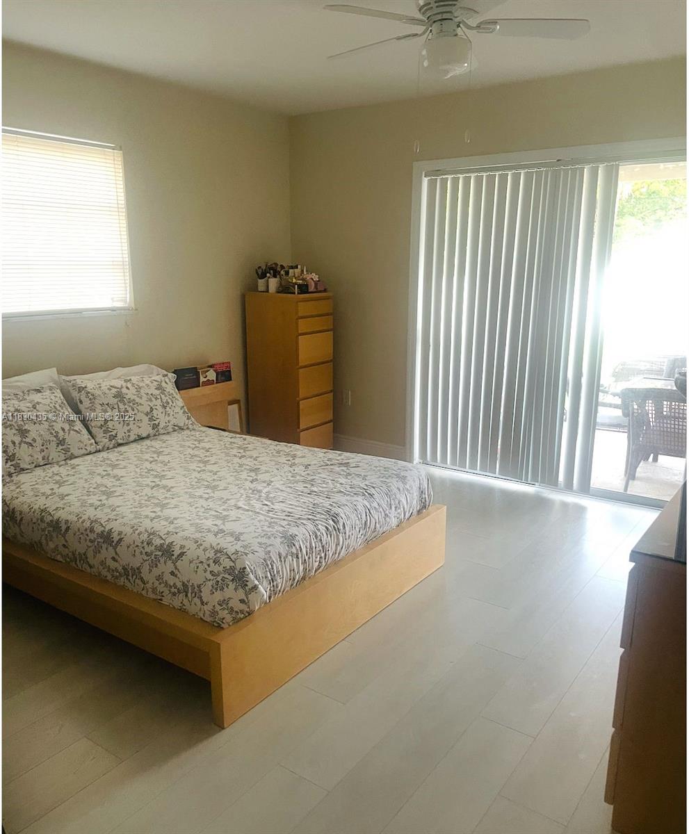 HOLLYWOOD PINES NO 2 AMEN - Residential