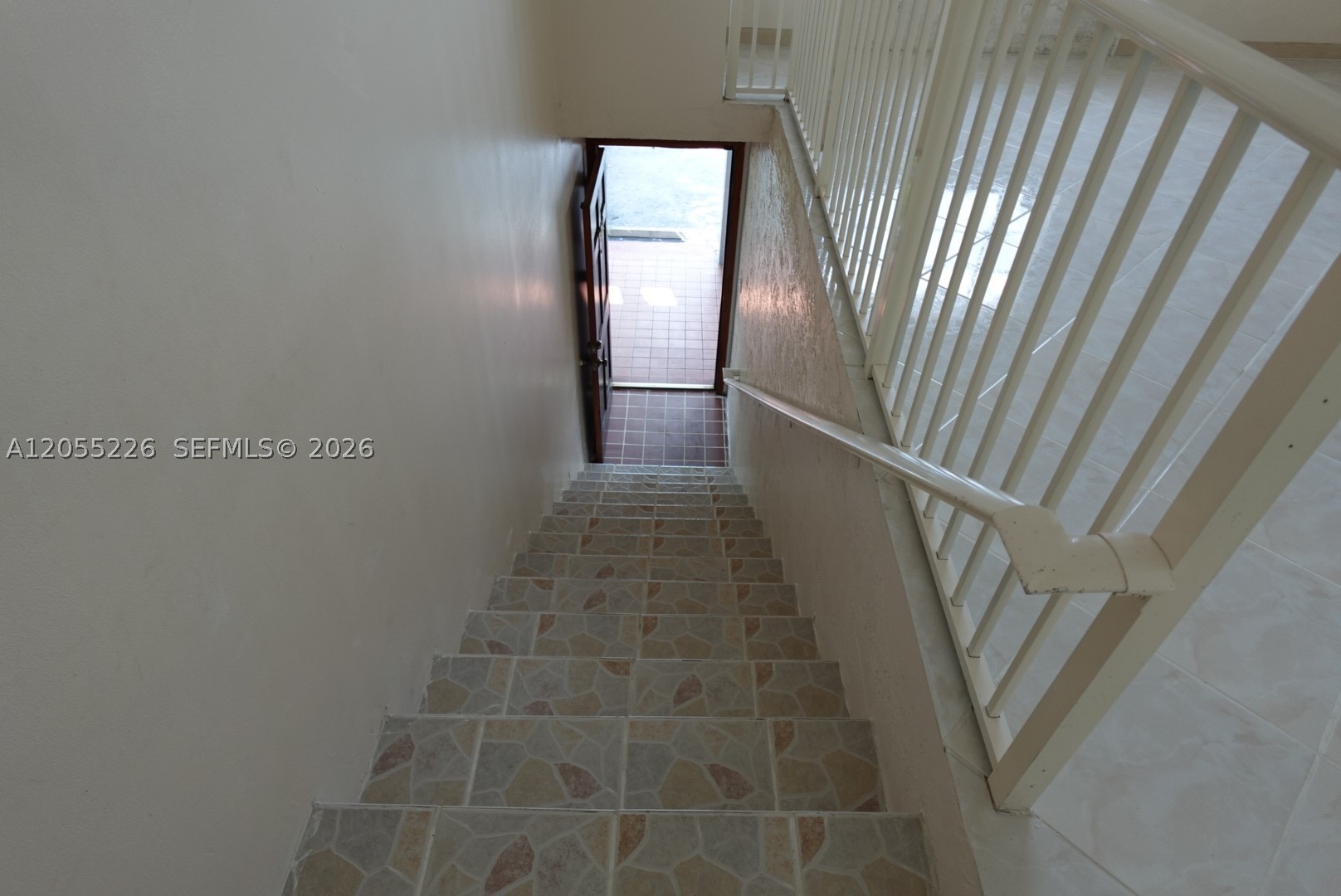 LAGO DEL REY CONDO - Residential
