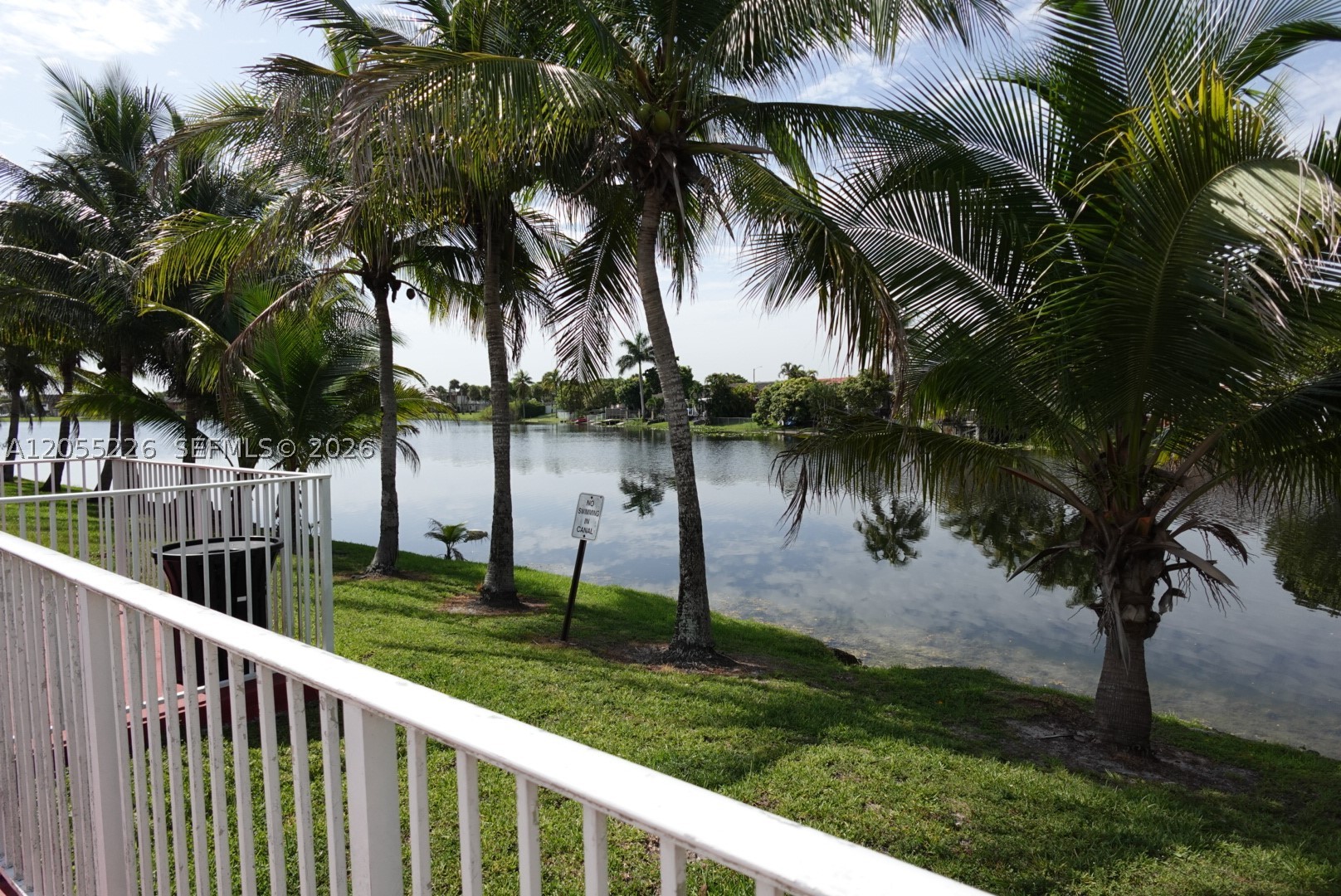 LAGO DEL REY CONDO - Residential
