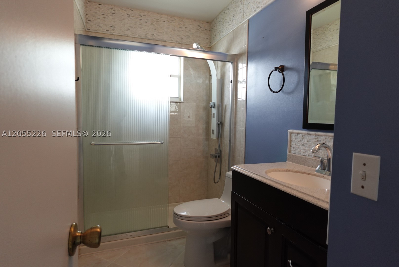LAGO DEL REY CONDO - Residential