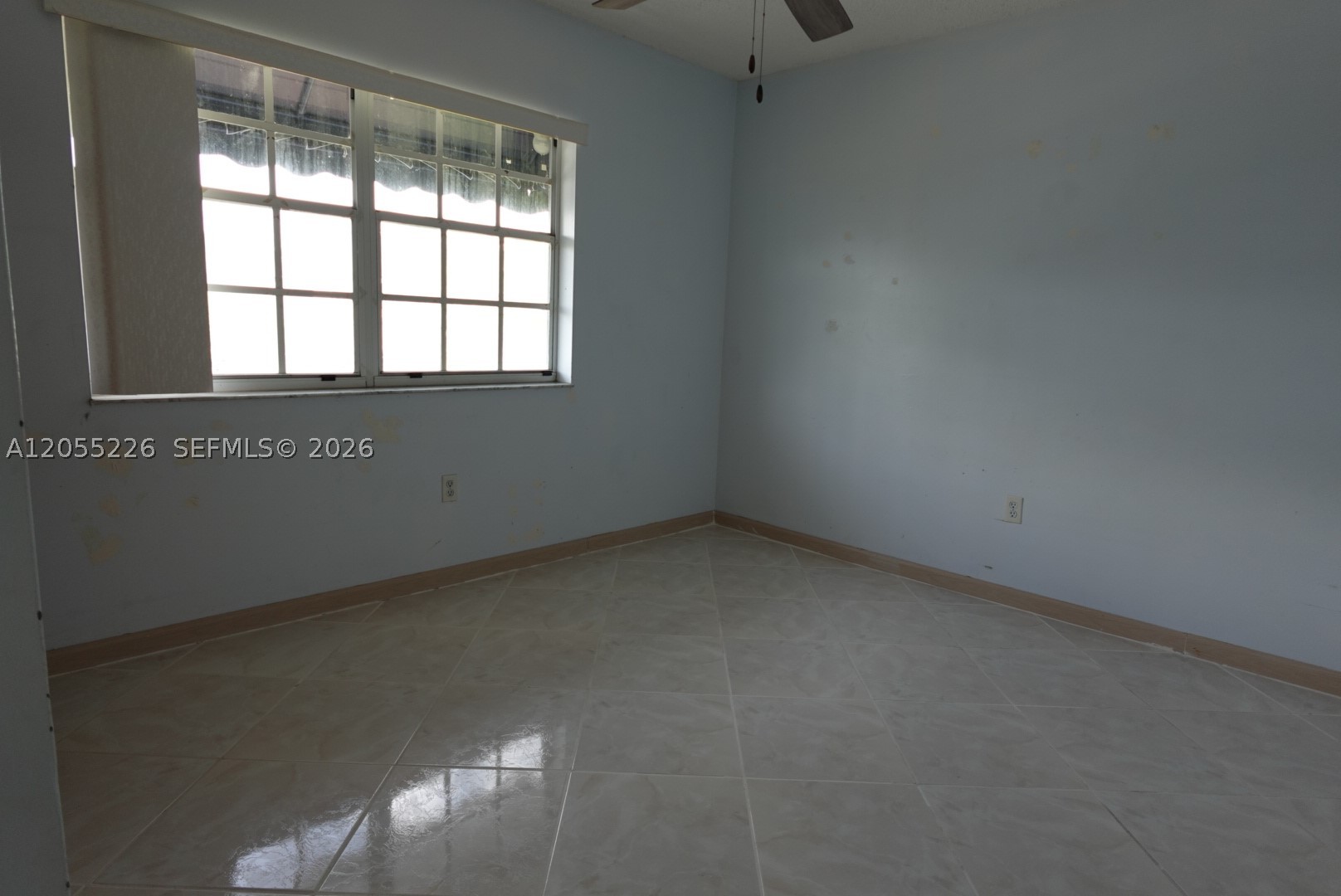 LAGO DEL REY CONDO - Residential