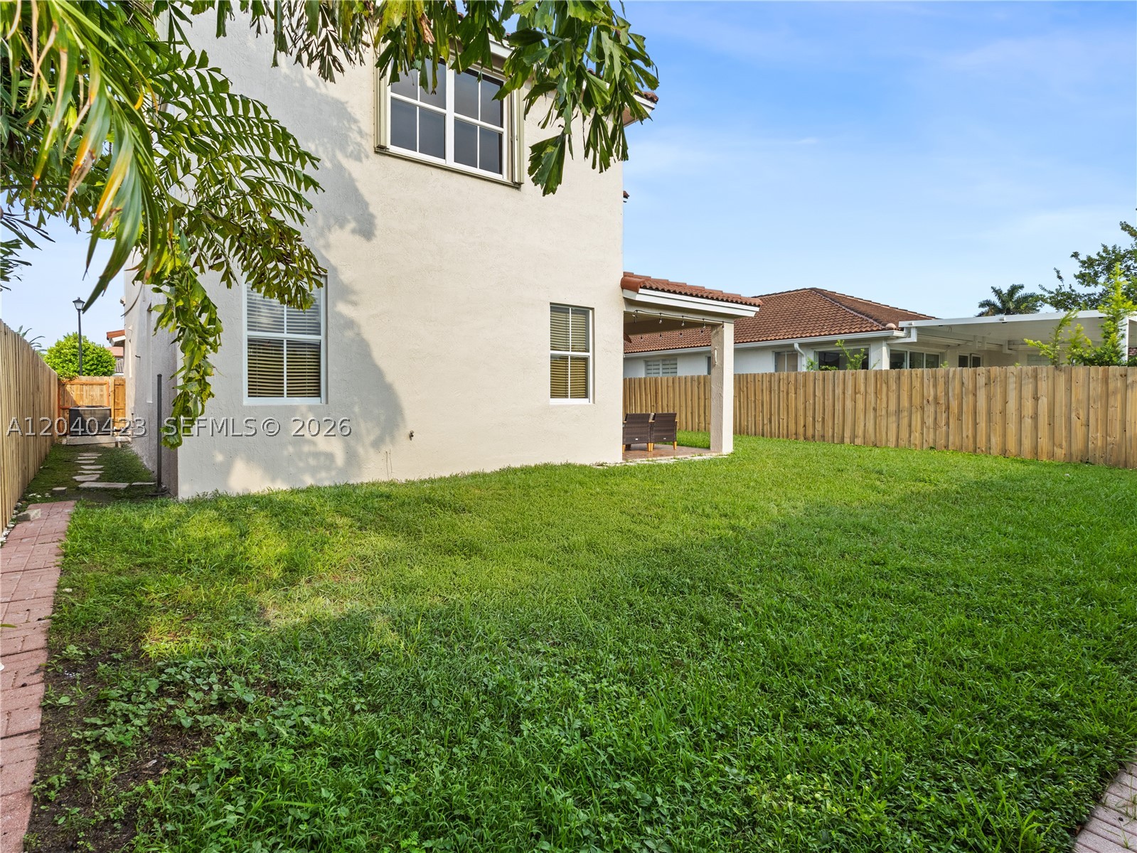 ISLANDS AT DORAL - Residential