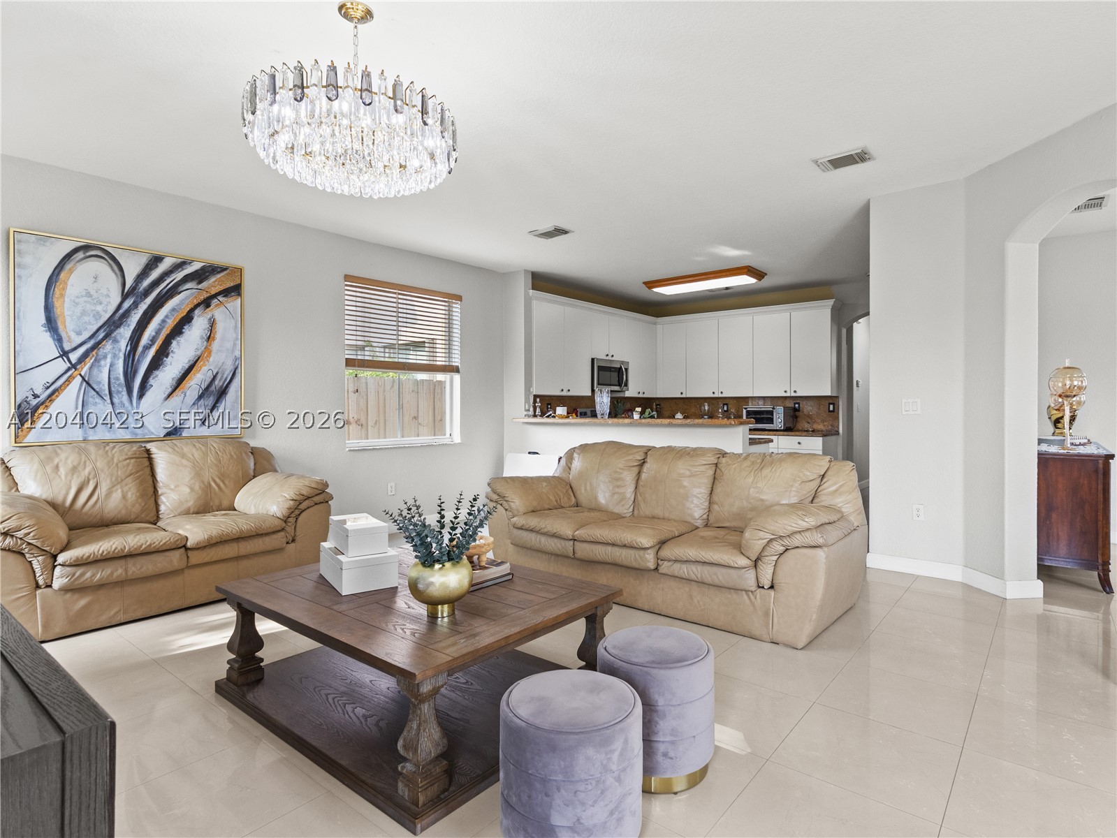 ISLANDS AT DORAL - Residential